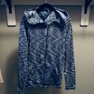 Lightweight running jacket